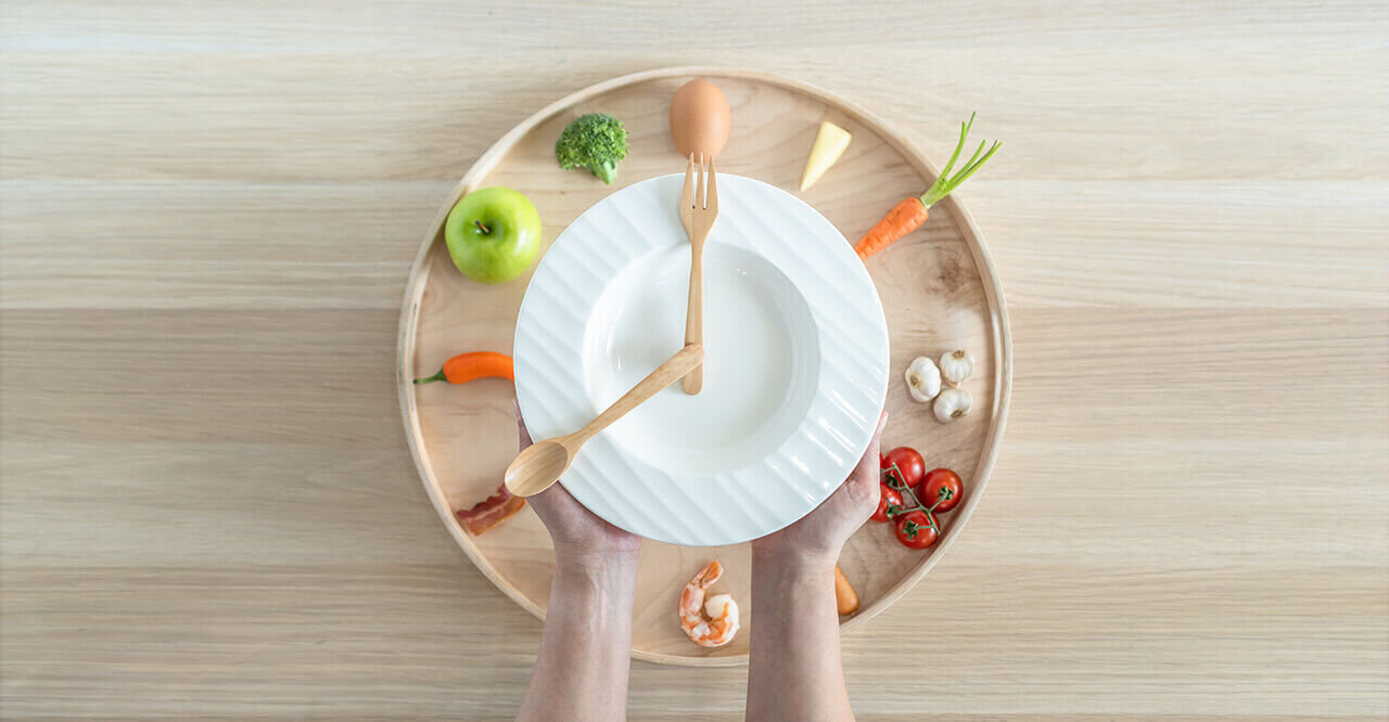 朝だけ断食で不調が消える！？